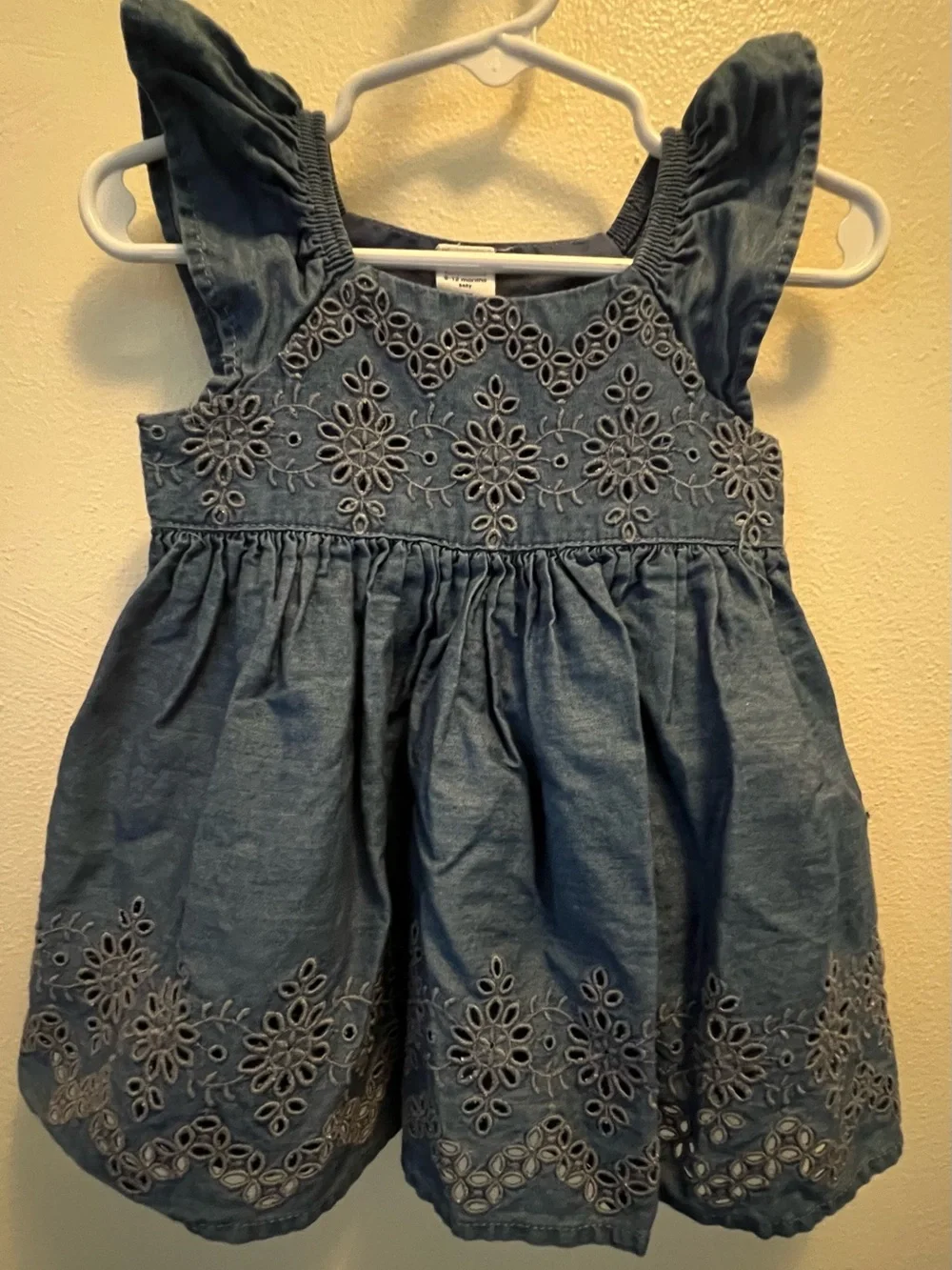 Baby Gap blue eyelet dress Size 6-12 months